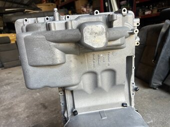 BMW M5/M6 S85B50A olejová vana 7836341 - 13