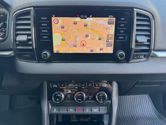 Škoda Karoq 1.5TSI 110kW DSG Full LED ACC Keyless DAB - 13