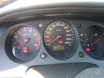 Honda Accord sedan - 13