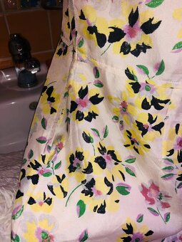 saty# hedvabne# Essentiel# kvetinove# silk# spolecenske - 13