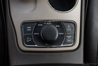 Jeep Grand Cherokee 3.0L V6 TD Summit AT - 13