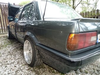 BMW e30 - 13