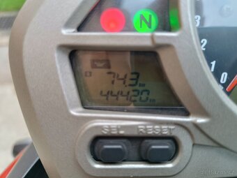 Honda Hornet 600 - 13