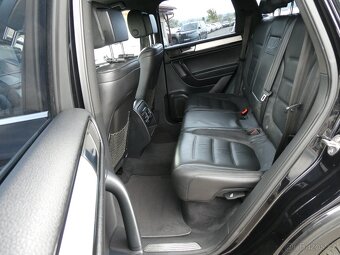 Volkswagen Touareg 3.0 TDi V6 180kW, webasto, DPH - 13