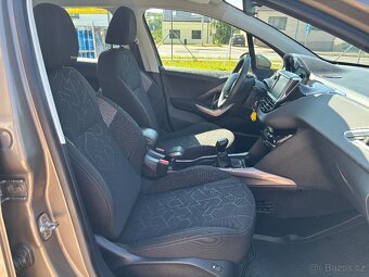 Peugeot 2008 1.2i 60kw, nová TK do 06/2027 - 13