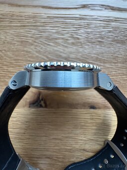 Hodinky Oris Aquis Date + dva praktické dárky zdarma - 13