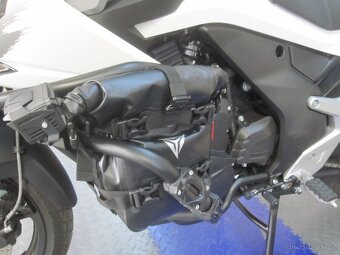 CFMOTO 700MT Premium - 13