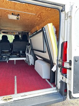 Peugeot Boxer s ručním ovládáním a plošinou 2016 - 13