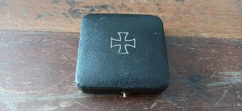 Záslužný kříž, železný kříž v etui. - 13