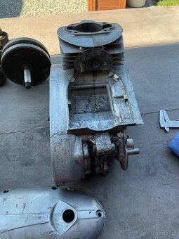 Prodám rozebraný motor Jawa ČZ 175/356 - 13
