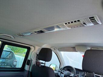 VW Caravelle T6  2,0TDi Long,2x Šoup. jen 66TKM,Koup v ČR, - 13