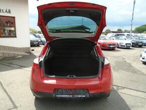 Renault  Mégane  1.6 81kW - 13