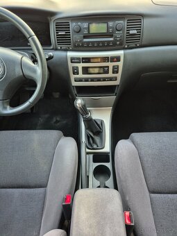 Toyota Corolla 1.6 - 13