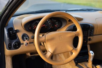 Porsche 911 996 Carrera 2 - 13