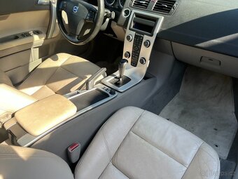 Volvo C70 cabrio 2.0D kůže - 13