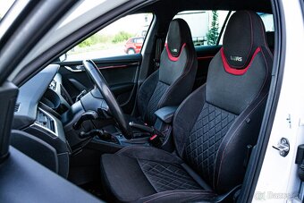 Škoda Octavia Combi 2.0 TDI RS DSG 4x4 - 13