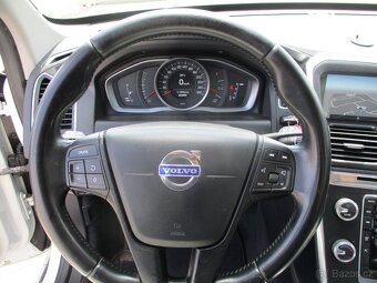 VOLVO XC60 2.0D4 133kw 2WD Aut8° GPS LED 12/2014 - 13