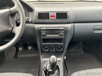 Škoda Octavia TOUR 1,6i 75KW MANUÁLNÍ KLIMATIZACE - 13