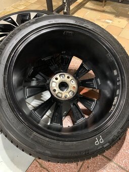 Alu kola Škoda R18 5X112 ZÁNOVNÍ ZIMNÍ PNEU 235/45 R18 8,5mm - 13