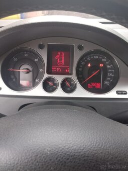 Prodám Wolkswagen Passat 2TDI 103kw,B6 combi - 13