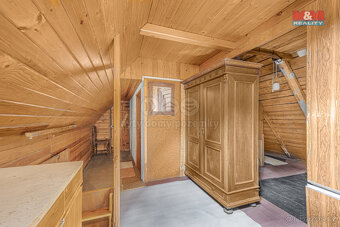 Prodej chalupy s garáží, 944 m², Machov - 13