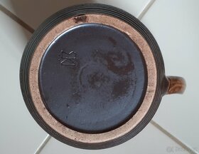 keramický džbán s pokličkou a uchem (větší), cca 80.léta - 13