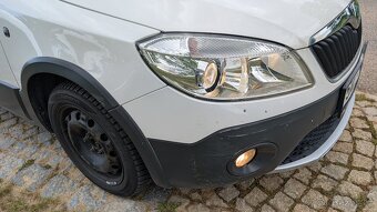 Škoda Roomster Scout - 13
