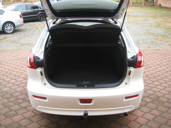 MITSUBISHI LANCER 1.6 MIVEC 1.MAJ,SERVISKA,TAŽNÉ - 13