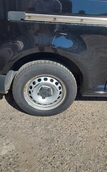 KOLA KOMPLET Z VW CADDY ZIMNI MICHELIN 195 65 15 - 13