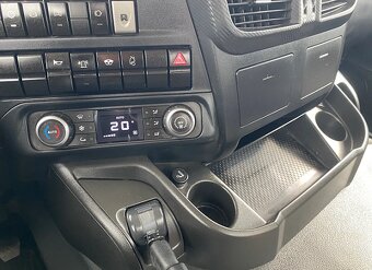 IVECO TRAKKER 450 8x4 - třístranný sklápěč + Bordmatik - 13