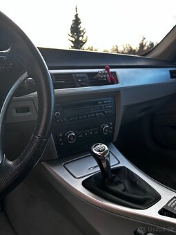 BMW E92 320i - 13