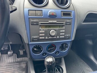 Ford Fiesta 1.3i , jen 143 000km, bez koroze, servisovaný - 13