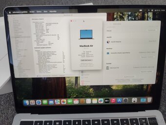 MacBook Air 13 palců M2 8 GB RAM 256 ssd 170 cyklů - 13
