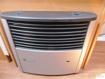 Prodám karavan Hobby 460 ufe,r.v.2009 + mover, satelit ,stan - 13