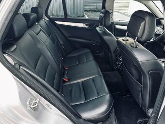 Mercedes-Benz C trieda Kombi 320 CDI Avantgarde A/T 4-matic - 13