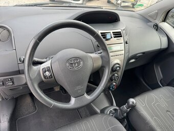 Toyota Yaris 1.3i 74kw, 116 000km - 13