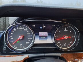 Mercedes Benz E400,4MATIC-4x4,250kW,masáže - 13