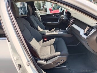 Volvo XC60 T6 Recharge AWD 251kW 4x4 Geartronic Panorama ACC - 13
