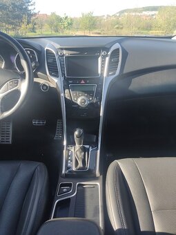 Prodám Hyundai i30 - 13