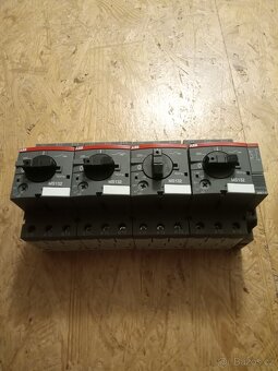 Elektroinstalační materiál (jističe a mnoho dalšího) - 13