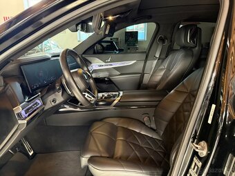 BMW 740D XDRIVEMpaketB&W - 13