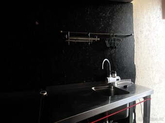 Prodám vybavený gastro kontejner ideální pro podnikání - 13