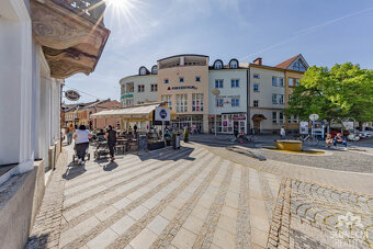 Pronájem kanceláře 79 m², Masarykovo náměstí - 13