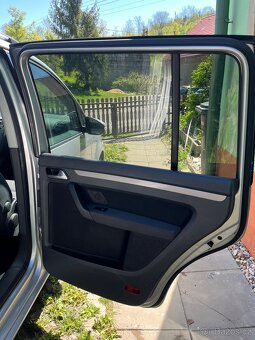Touran 1,4 TSI | výkon : 103Kw - 13