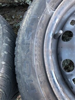 Pneu na discich zimni 185/60/r15 - 13
