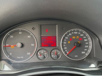 Volkswagen Golf V 1.9 TDi 77kW kombi, rok 2008 - 13