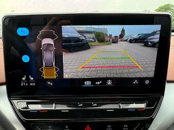 Volkswagen iD.4 150kw/tažné/panorama/kamera/tepelko/matrix/ - 13