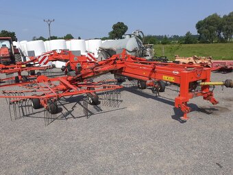 Prodám středový shrnovač Kuhn GA 7301 - 13