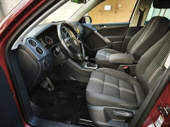 Prodám Volkswagen Tiguan 44 2.0 tdi tažné zařízení. - 13