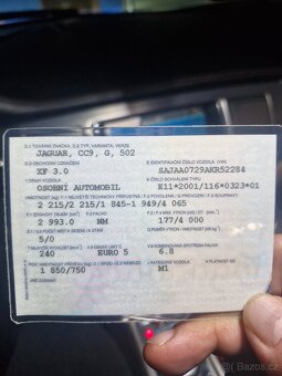 Jaguár XF 3.0d 177kw limuzína - 13